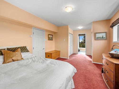 3-687 Castle Crag Cres, Courtenay, BC - Indoor Photo Showing Bedroom