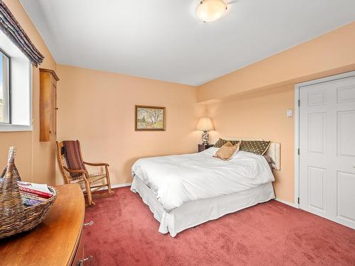 3-687 Castle Crag Cres, Courtenay, BC - Indoor Photo Showing Bedroom