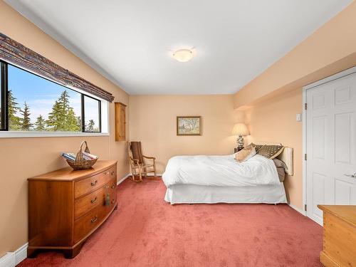 3-687 Castle Crag Cres, Courtenay, BC - Indoor Photo Showing Bedroom