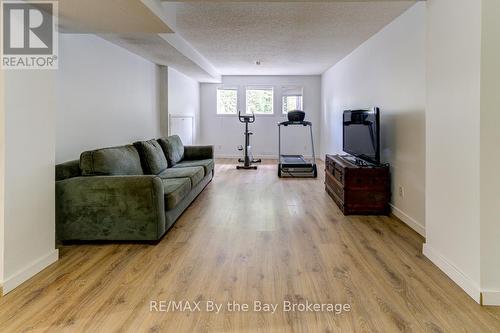 309 Balsam Street, Collingwood, ON - Indoor Photo Showing Other Room