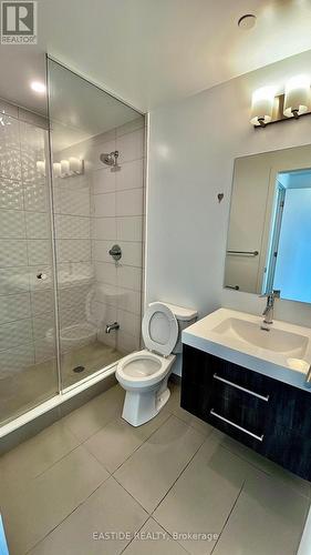 1402 - 403 Church Street, Toronto, ON - Indoor Photo Showing Bathroom