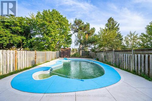 6 Foxacre Row, Brampton, ON - Outdoor With In Ground Pool With Backyard