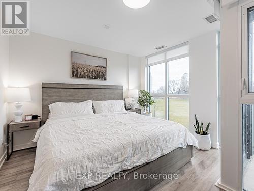 122 - 251 Manitoba Street, Toronto, ON - Indoor Photo Showing Bedroom