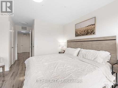 122 - 251 Manitoba Street, Toronto, ON - Indoor Photo Showing Bedroom