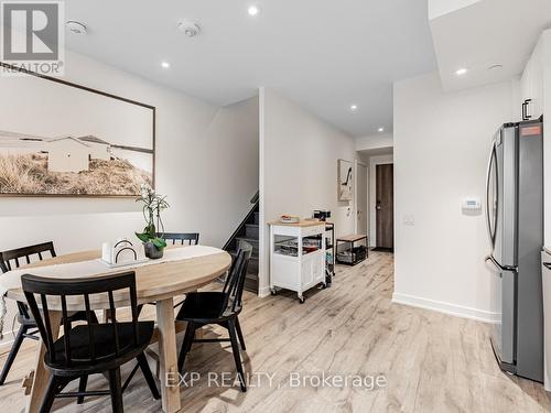 122 - 251 Manitoba Street, Toronto, ON - Indoor Photo Showing Dining Room