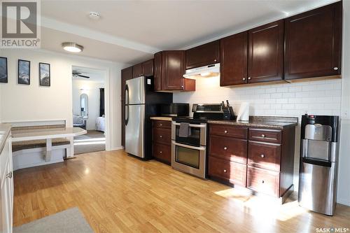 76 Grove Street, B-Say-Tah, SK - Indoor Photo Showing Kitchen