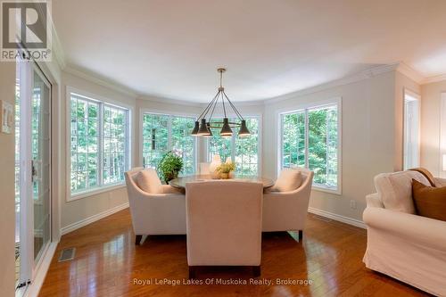 24 Birchwood Drive, Huntsville (Brunel), ON - Indoor Photo Showing Living Room