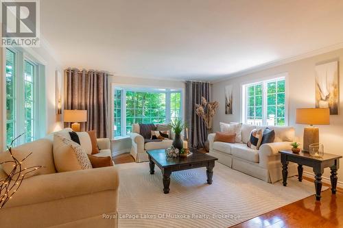 24 Birchwood Drive, Huntsville (Brunel), ON - Indoor Photo Showing Living Room