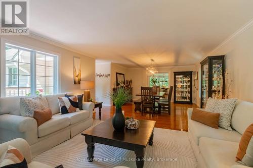 24 Birchwood Drive, Huntsville (Brunel), ON - Indoor Photo Showing Living Room