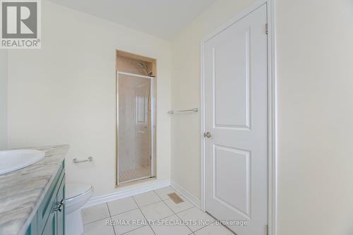 1033 Cameo Street, Pickering, ON - Indoor Photo Showing Bathroom