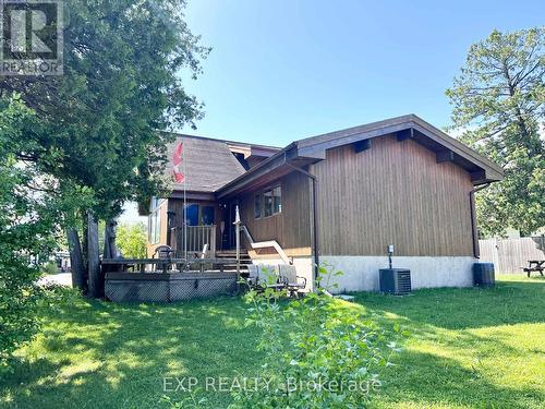 553 Simcoe Street, Collingwood, ON - Outdoor