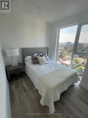 1602 - 370 Martha Street, Burlington, ON - Indoor Photo Showing Bedroom