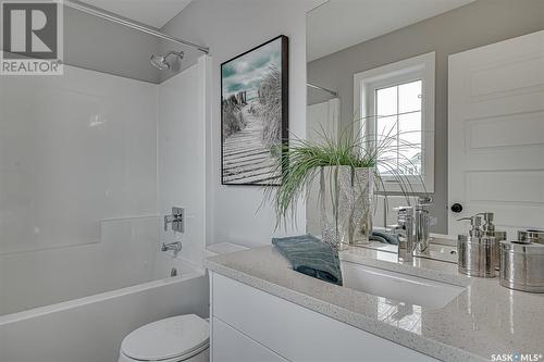 202 Kostiuk Crescent, Saskatoon, SK - Indoor Photo Showing Bathroom