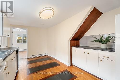 978 Admiral Avenue, Ottawa, ON - Indoor Photo Showing Kitchen