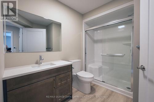 108-20 Hillside Meadow Drive, Quinte West, ON - Indoor Photo Showing Bathroom