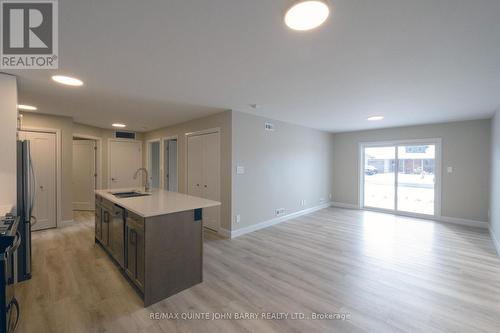 108-20 Hillside Meadow Drive, Quinte West, ON - Indoor Photo Showing Kitchen