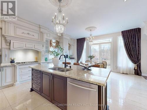 30 Heintzman Crescent, Vaughan, ON - Indoor Photo Showing Kitchen With Double Sink With Upgraded Kitchen