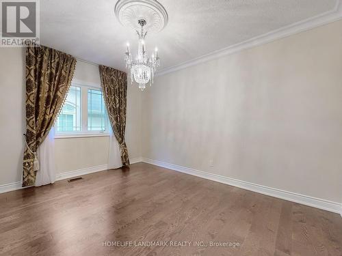 30 Heintzman Crescent, Vaughan, ON - Indoor Photo Showing Other Room