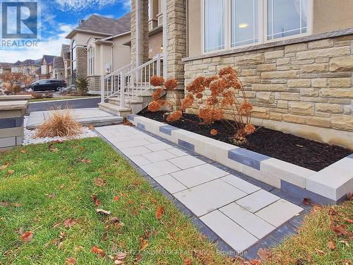 30 Heintzman Crescent, Vaughan, ON - Outdoor