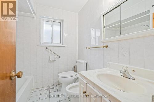 17 Vange Crescent, Toronto, ON - Indoor Photo Showing Bathroom