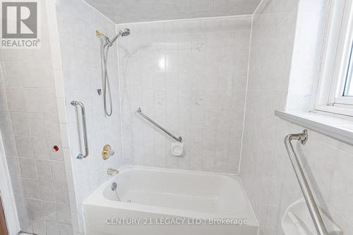 17 Vange Crescent, Toronto, ON - Indoor Photo Showing Bathroom