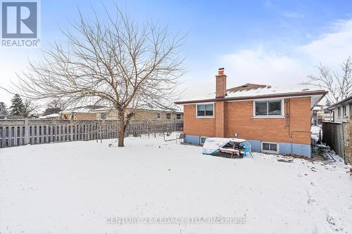 17 Vange Crescent, Toronto, ON - Outdoor