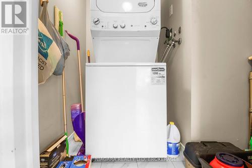 303 - 5100 Dorchester Road, Niagara Falls (212 - Morrison), ON - Indoor Photo Showing Laundry Room