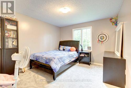 6512 Ellis Road, Puslinch, ON - Indoor Photo Showing Bedroom