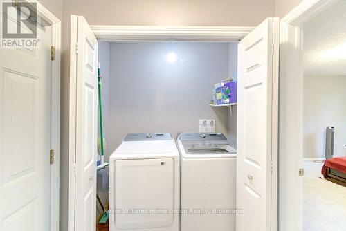 6512 Ellis Road, Puslinch, ON - Indoor Photo Showing Laundry Room