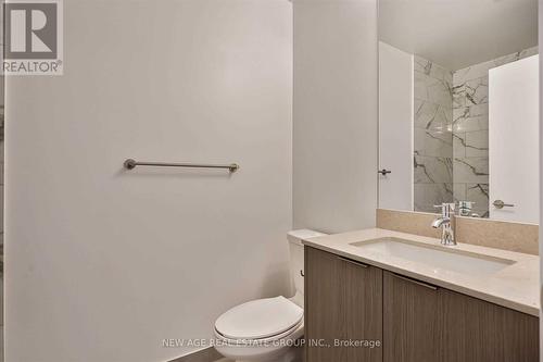 310 - 38 Forest Manor Road, Toronto, ON - Indoor Photo Showing Bathroom