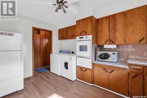 405 Garfield Street, Davidson, SK - Indoor Photo Showing Laundry Room