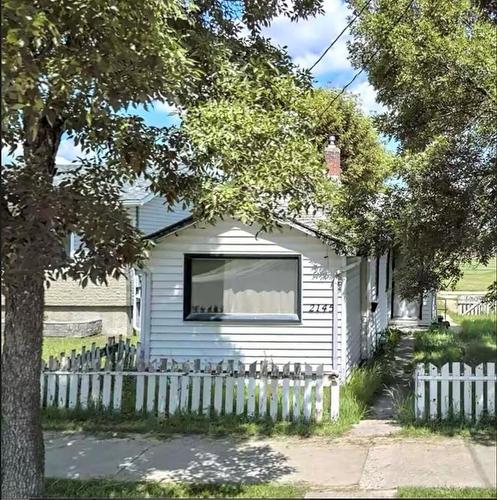 2145 Mcdonald Avenue, Brandon, MB - Outdoor