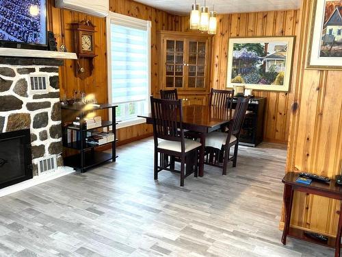 Salle Ã  manger - 1381 Rue Dumouchel, Sainte-Adèle, QC - Indoor Photo Showing Dining Room