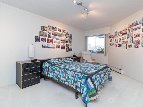 221-964 Heywood Ave, Victoria, BC - Indoor Photo Showing Bedroom