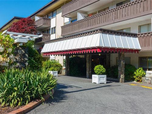 221-964 Heywood Ave, Victoria, BC - Outdoor With Balcony