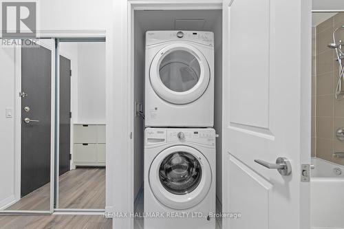 405 - 50 Ann O'Reilly Road, Toronto, ON - Indoor Photo Showing Laundry Room