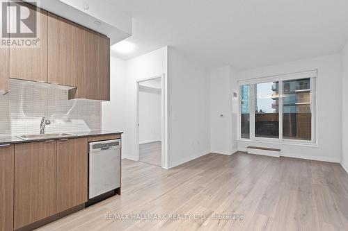 405 - 50 Ann O'Reilly Road, Toronto, ON - Indoor Photo Showing Kitchen