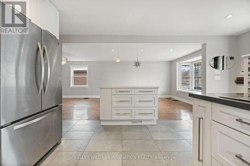 15 Rosewood Avenue, Toronto, ON - Indoor Photo Showing Kitchen