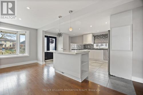 15 Rosewood Avenue, Toronto, ON - Indoor Photo Showing Kitchen