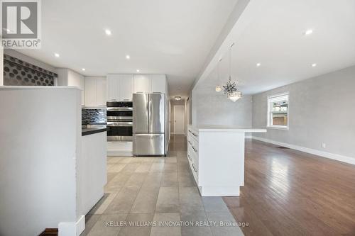 15 Rosewood Avenue, Toronto, ON - Indoor Photo Showing Kitchen