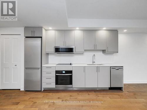 2009 - 180 George Street, Ottawa, ON - Indoor Photo Showing Kitchen