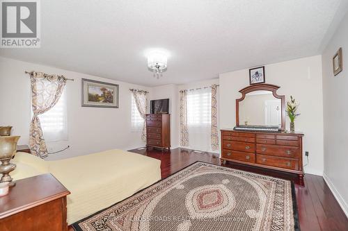 1383 Langley Circle N, Oshawa, ON - Indoor Photo Showing Bedroom