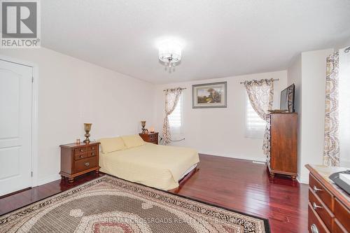 1383 Langley Circle N, Oshawa, ON - Indoor Photo Showing Bedroom