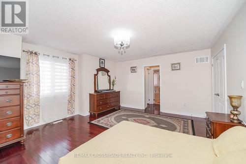 1383 Langley Circle N, Oshawa, ON - Indoor Photo Showing Bedroom