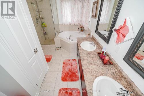 1383 Langley Circle N, Oshawa, ON - Indoor Photo Showing Bathroom