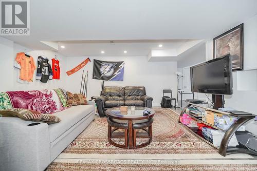 1383 Langley Circle N, Oshawa, ON - Indoor Photo Showing Living Room