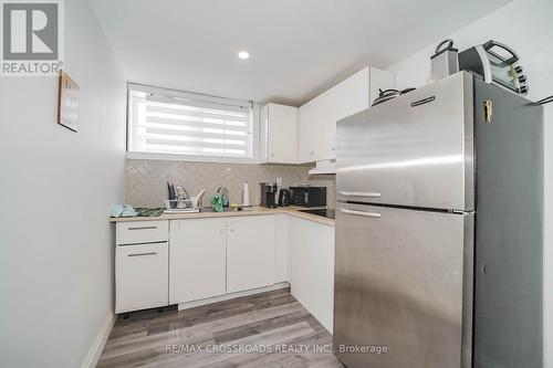 1383 Langley Circle N, Oshawa, ON - Indoor Photo Showing Kitchen