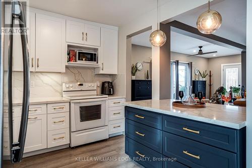 Kitchen - 752 Beach Boulevard, Hamilton, ON - Indoor Photo Showing Kitchen