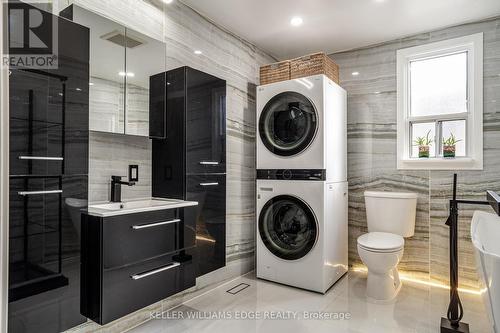 752 Beach Boulevard, Hamilton, ON - Indoor Photo Showing Laundry Room