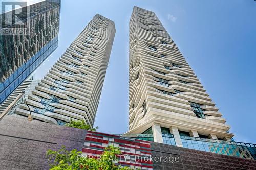 1904 - 100 Harbour Street, Toronto, ON - Outdoor With Facade